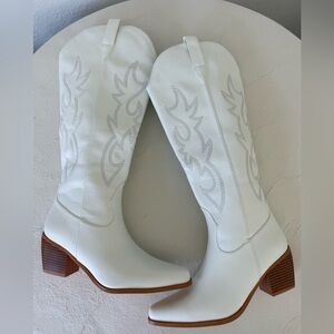White Western Cowboy Boots Wide Calf Knee High Chunky Heel Size 8.5